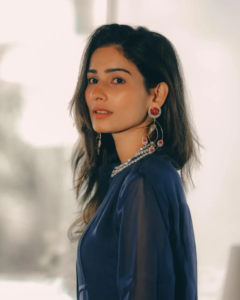Aneri Vajani Age